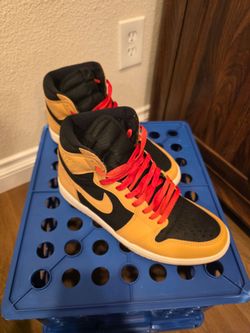 Nike Air Jordan 1 Retro High OG "Pollen" - Men  US 10