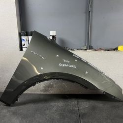 2025-2026 PORSCHE MACAN ELECTRIC RIGHT FENDER OEM USED