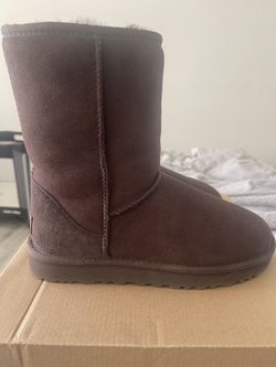 UGG W CLASSIC SHORT  BROWN 