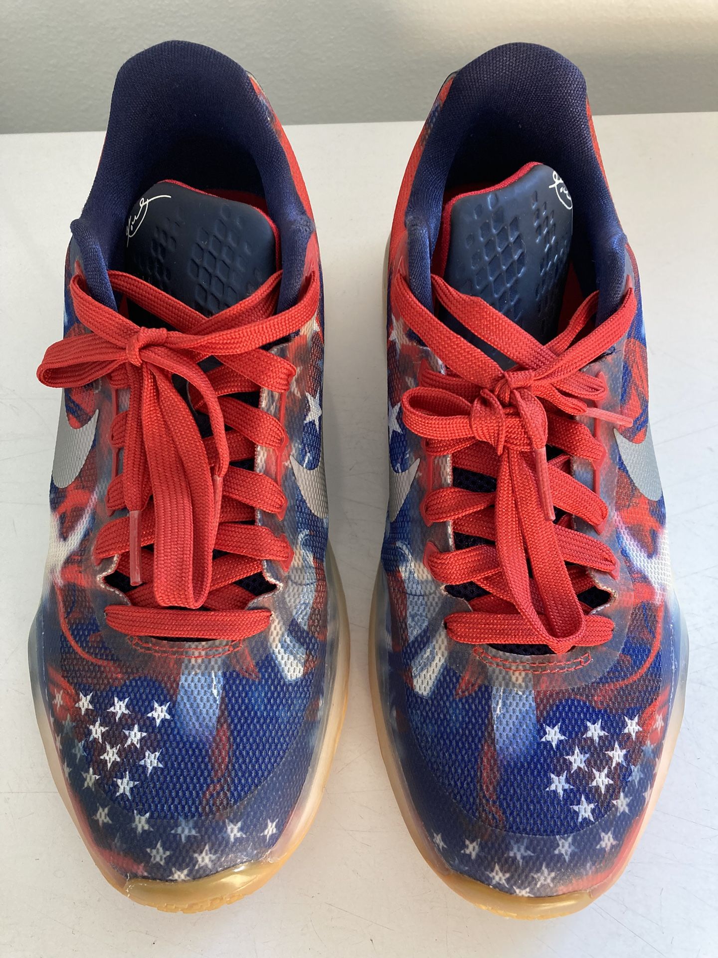 Nike Kobe 10 Size 5.5Y