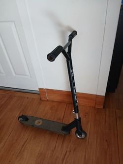 Apollo stunt scooter
