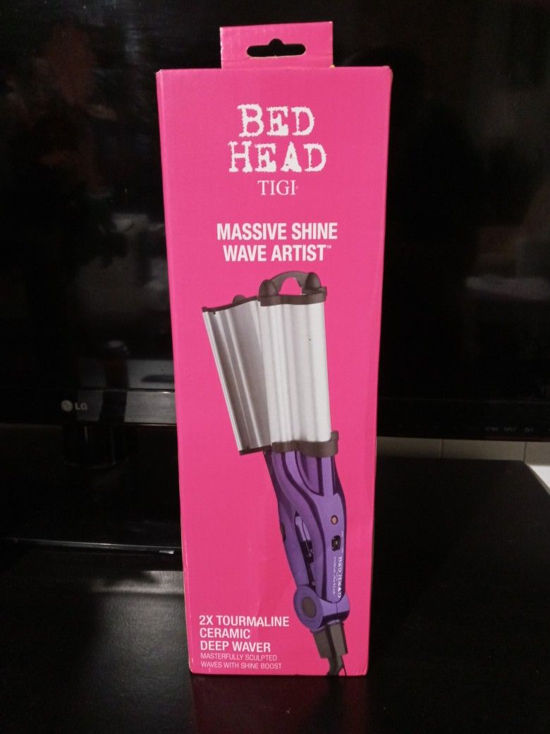 Bed Head TIGI Massive Shine Wave Artist