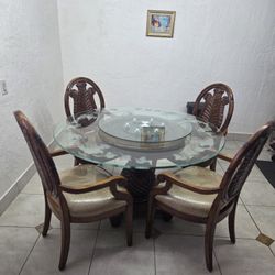 Dinning Table (Mesa de Comedor)