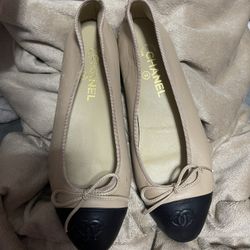 CHANEL FLATS