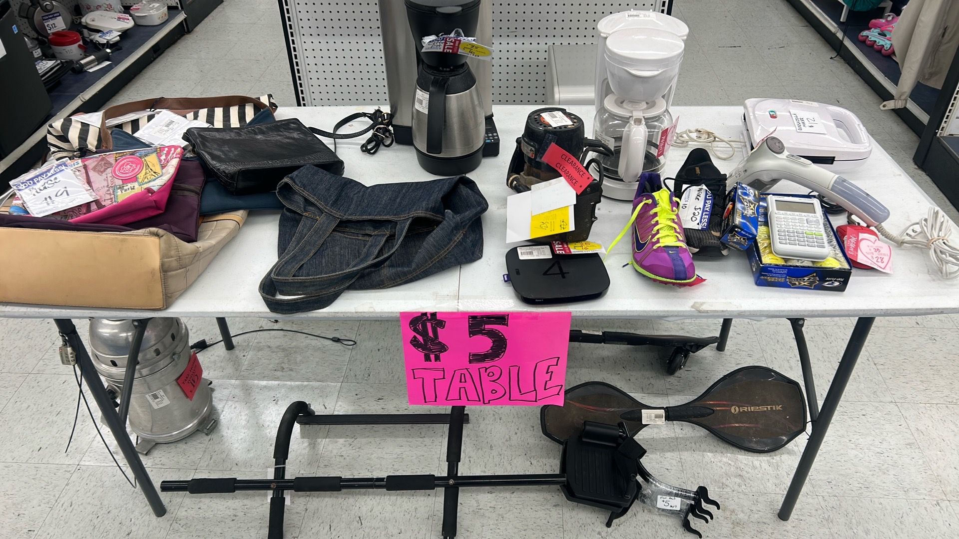 $5 table
