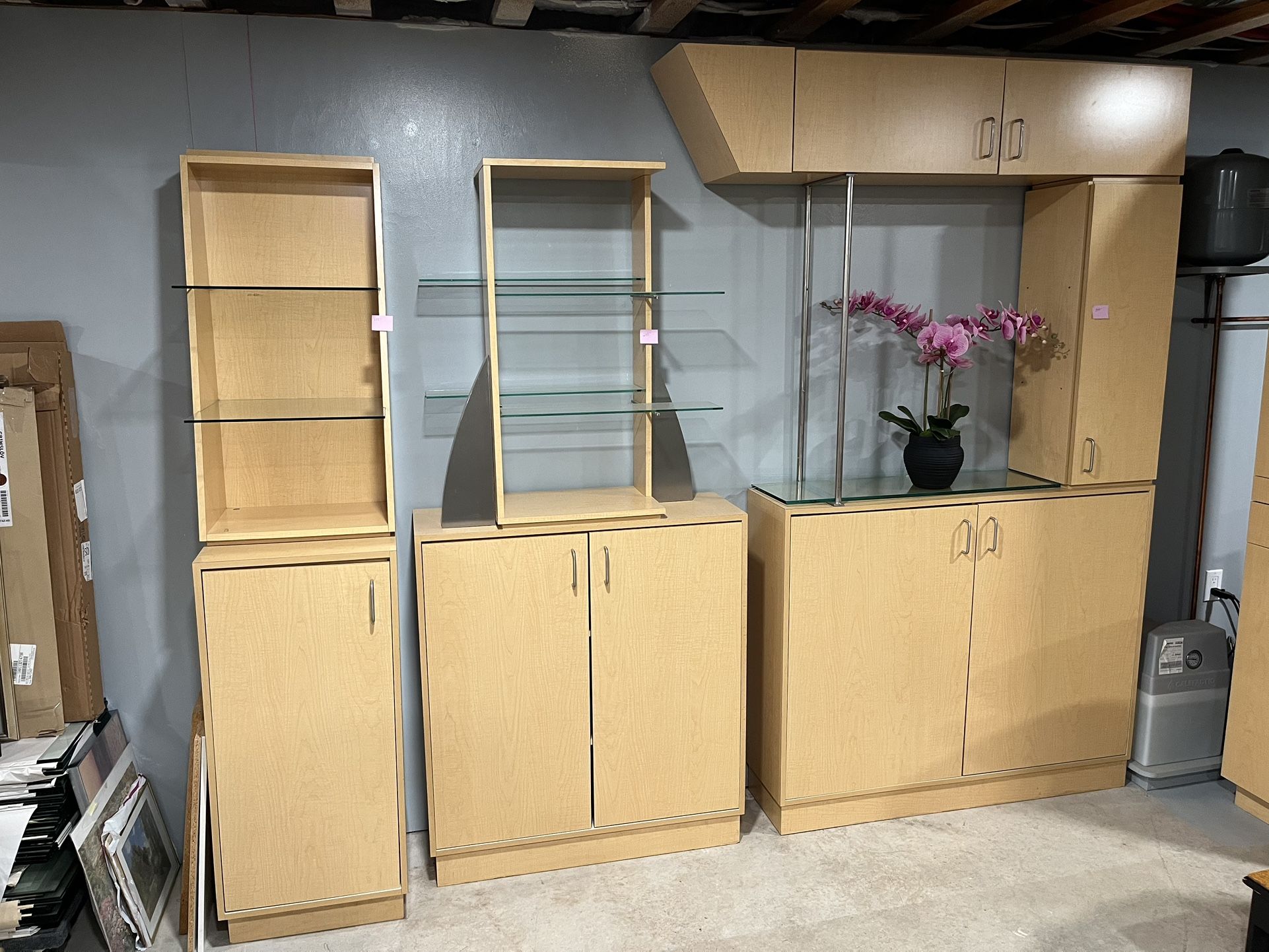 Salon Custom Cabinets 