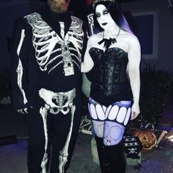 Women’s Sexy queen of the damn costume