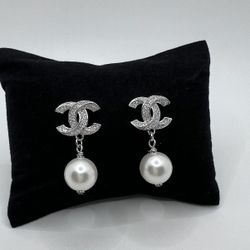 Beautiful Earrings $36