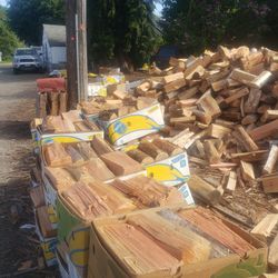 Firewood Bundles In A Banana Box Double A Store Bundle Clean And Ready To Burn 🔥 