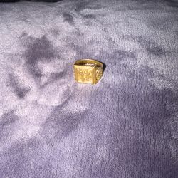 Gold ring