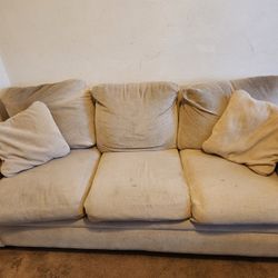 Free Used Couch With Queen Pull Out Bed