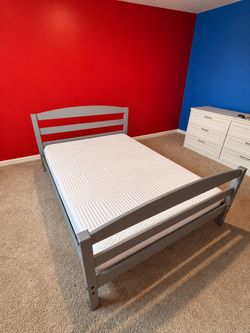 Full size Bed + Mattress