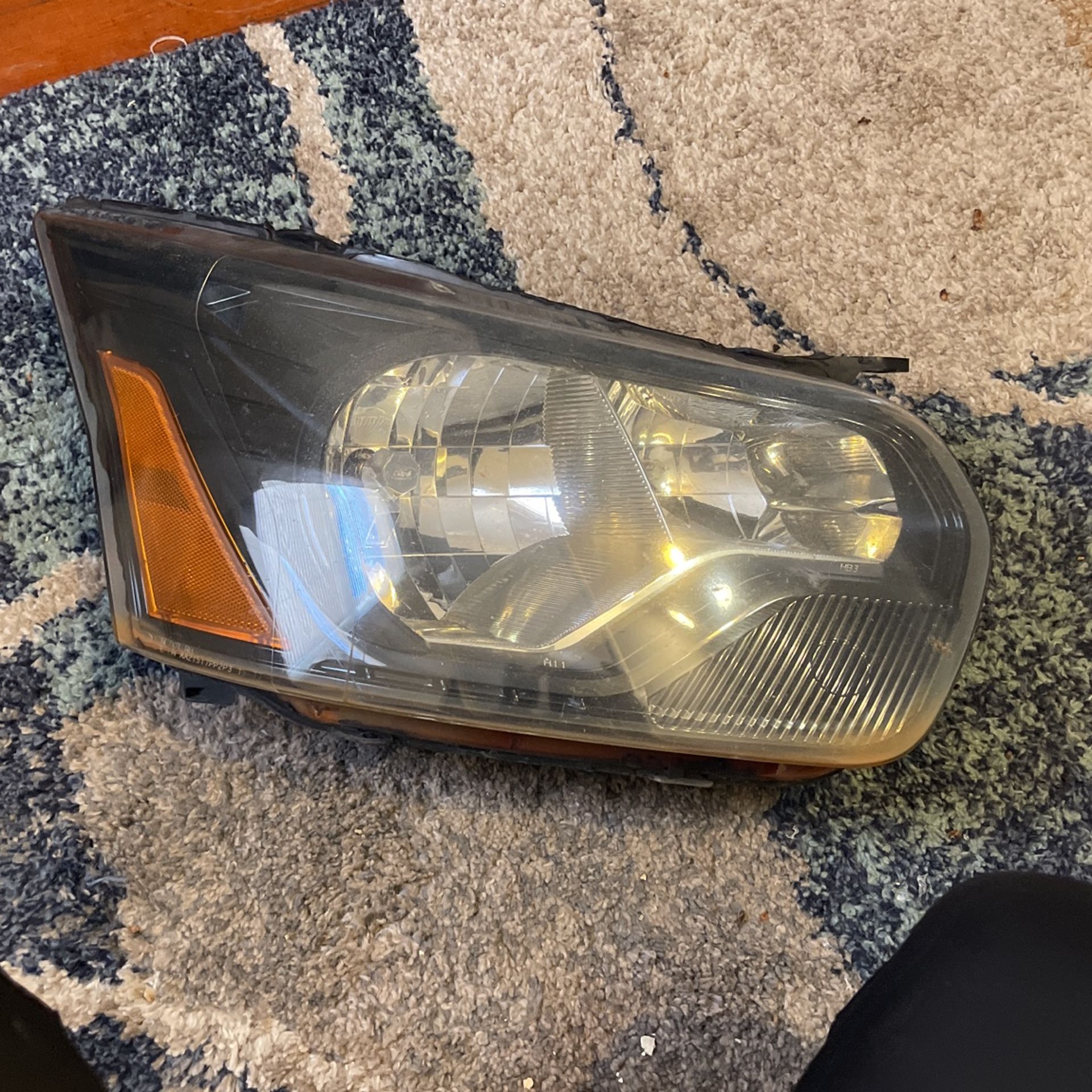 FORD TRANSIT 250 Low Roof Pass Side Headlight