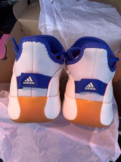 Adidas size 6 women