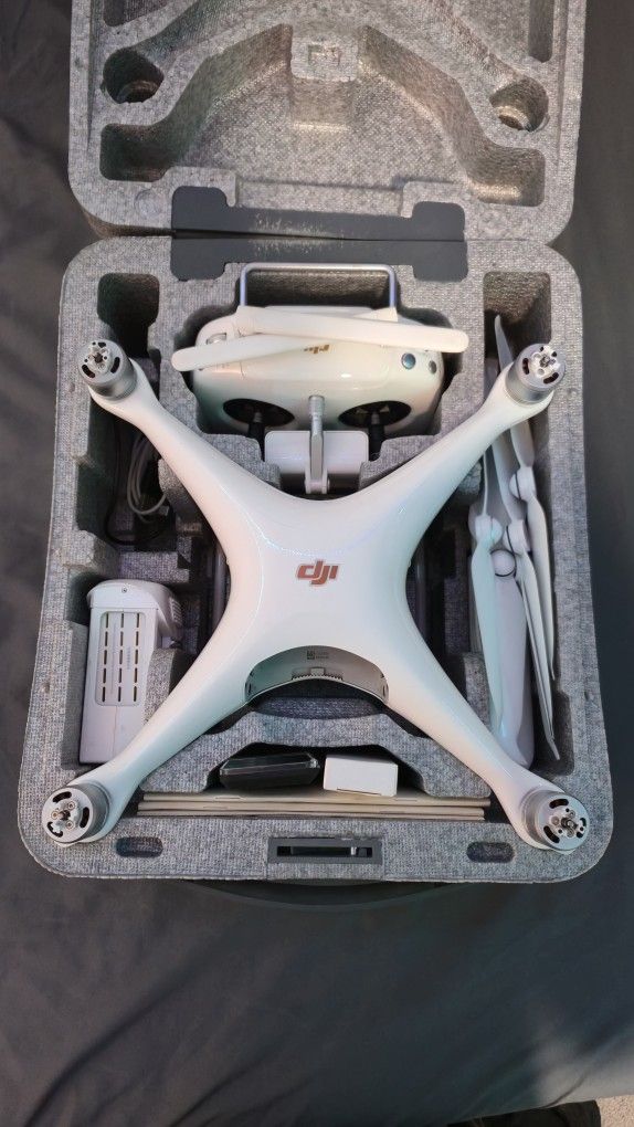 DJI Phantom 4 Pro V2.0 Drone