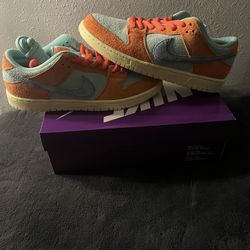 Nike Sb Dunk Low Orange Emerald Rise
