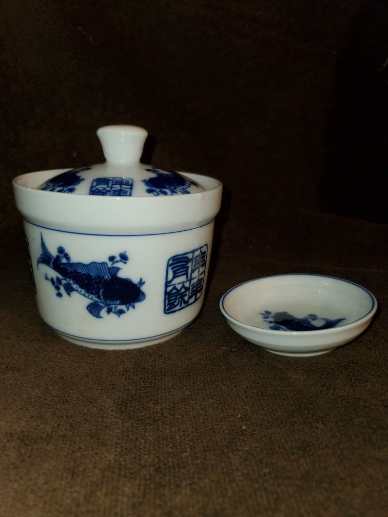 Vintage HengDa Huang Porcelain