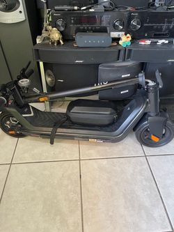 NIU Electric Scooter Black Folding