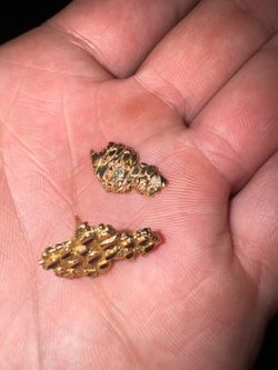 10k gold nugget earrings
