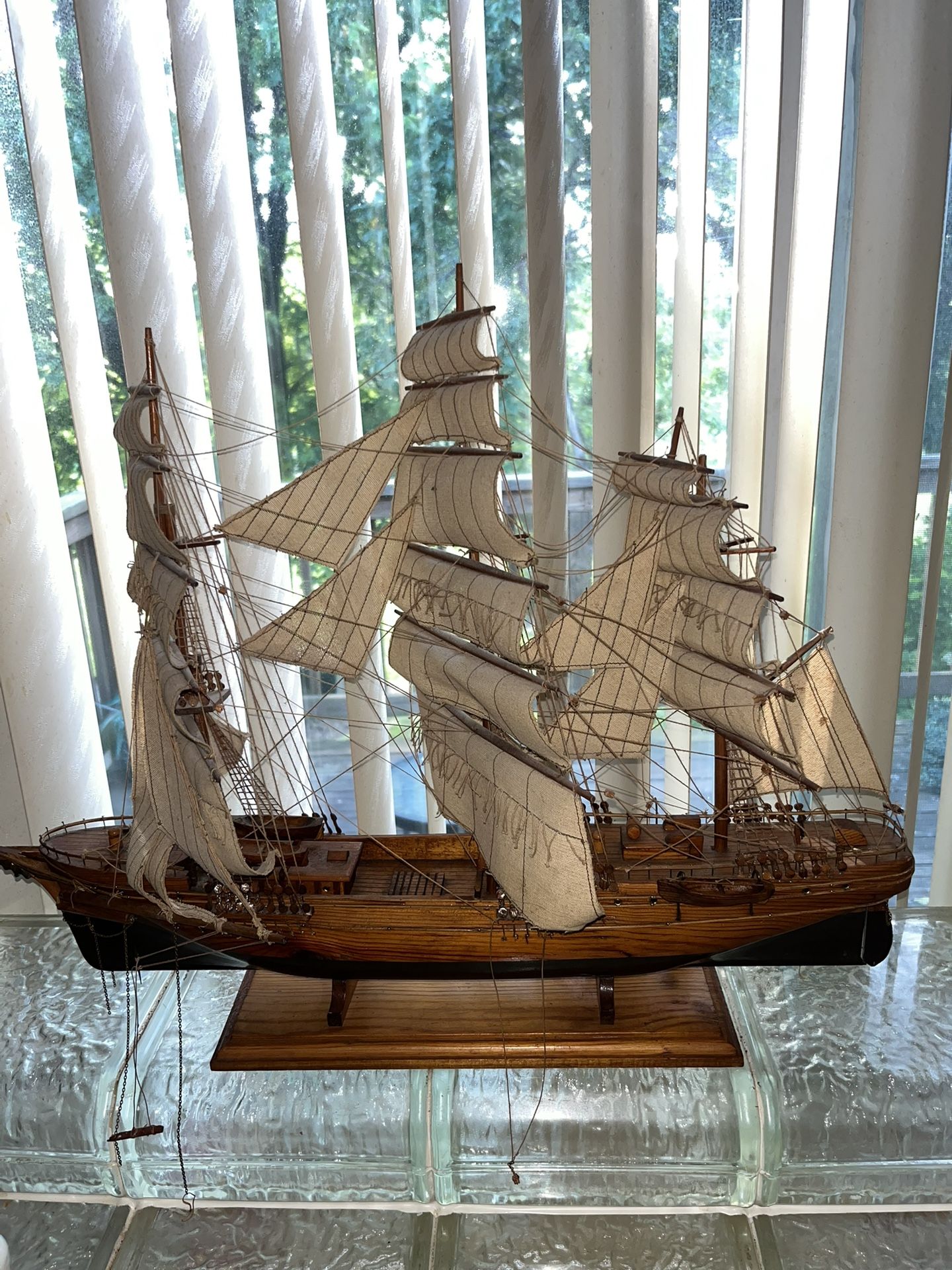 Model Cutty Sark 1869 Wooden Clipper Ship 18” Tall 24” Long
