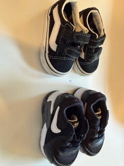 Set of Size 2 Baby shoes