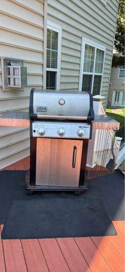 Weber Spirit 3-Burner Gas Grill