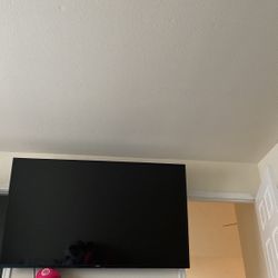 Vizio Tv 65”