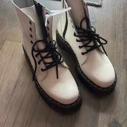 Dr. Martens Jadon Platform Boot