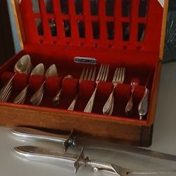 Silverplated Dinning Set