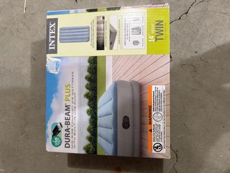 Intex twin air mattress *never used*