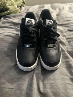 Air Force 1 black and white