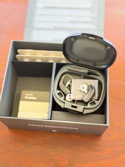 Oticon Real 1 Hearing Aids (Pair) - Black, Great shape!!