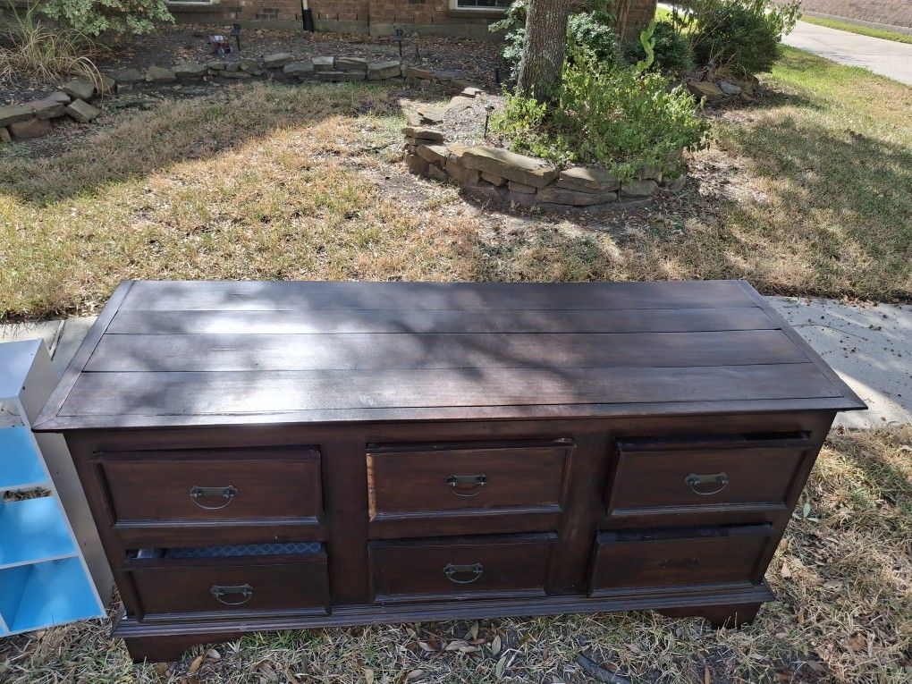 FREE Dresser