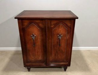 Vintage Mahogany Cabinet / Media Stand with Interior Storage Dividers