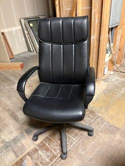 Black Leather High-Back Office Chair