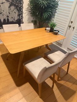 Dining Room Table and chairs