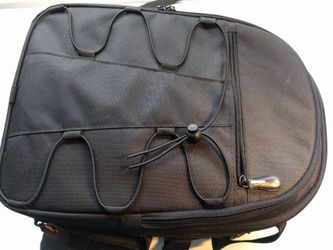 Amazon Basics camera bag