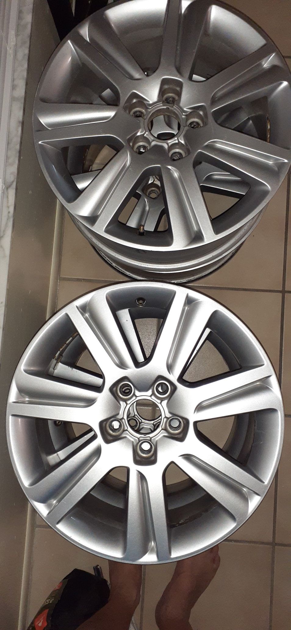 These rims are off of a 2010 Audi A4 17inc no curb rash