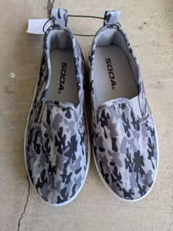 New Boy's Size 13 Casual Shoe