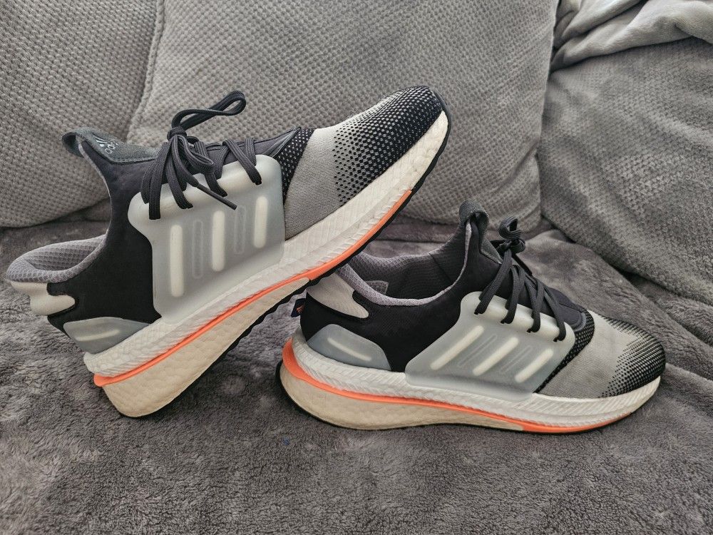 Adidas BOOST size 13