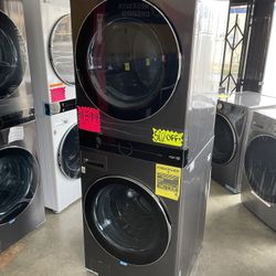 New LG ThinQ WashTower Single Unit Front Load Washer & Gas Dryer