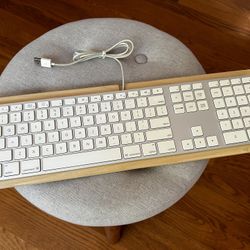 Genuine Apple Wired Keyboard A1243 w/ Wooden Tray