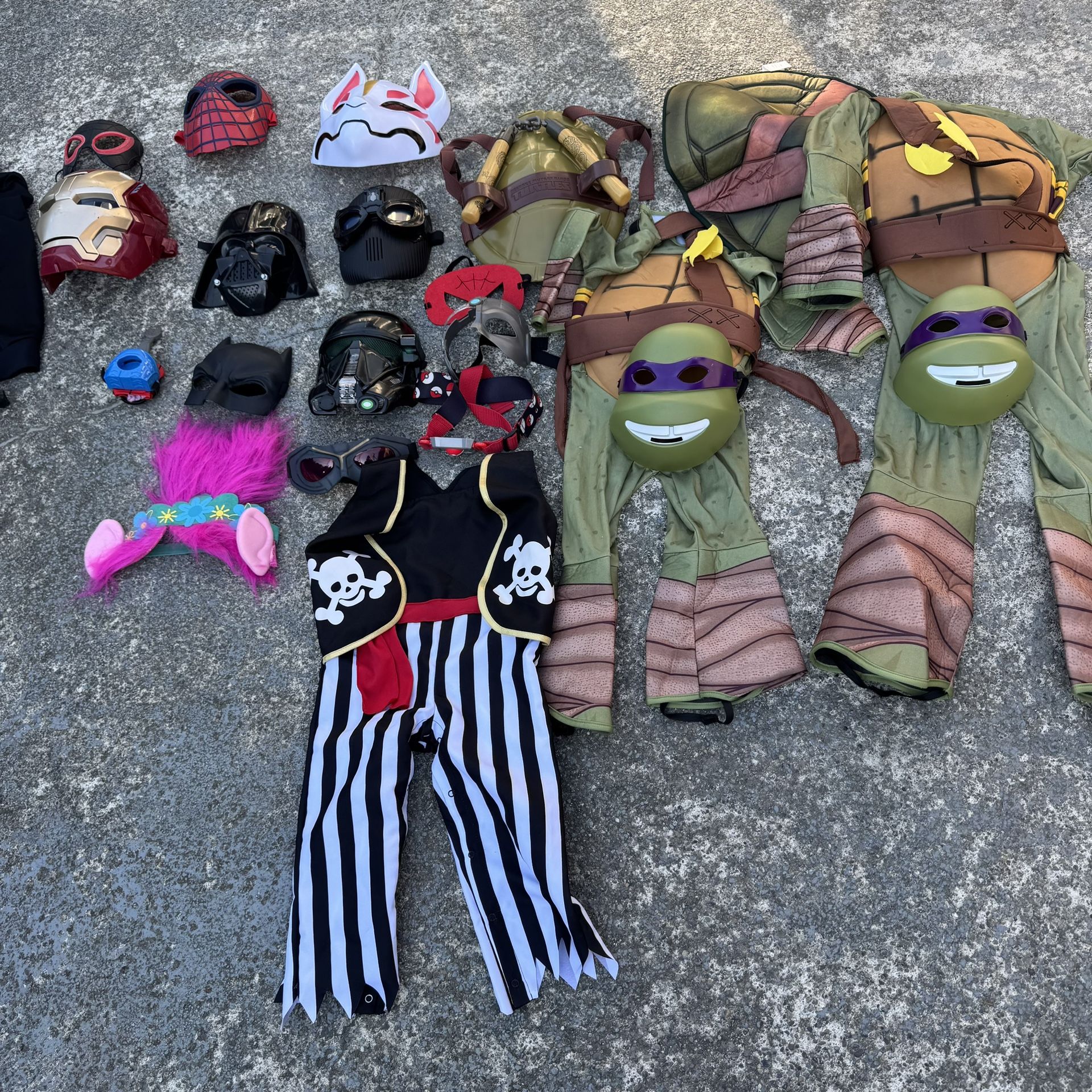 Kids Customes Lot