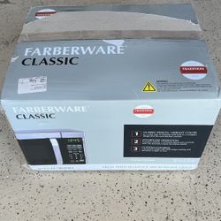 Farberware classic 700Watt Microwave
