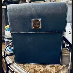 GENUINE DOONEY & BOURKE CROSSBODY BACKPACK -NEW - BOUGHT DIRECTLY FROM DOONEY & BOURKE