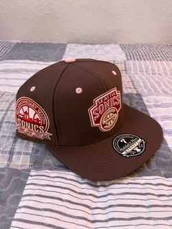 Mitchell and Ness fitted hat size 7