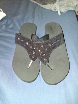 Ladies sandals size 10 new