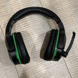 Turtle Beach Stealth 700 Gaming Wireless Headset (Xbox One edition)