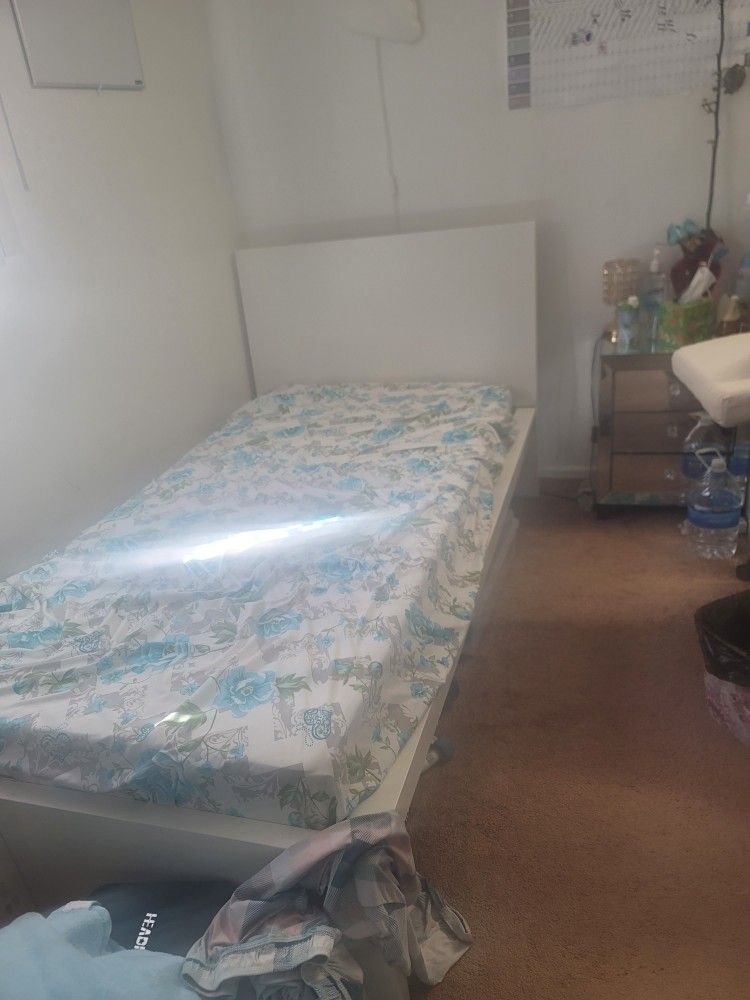 Twin Size ikea bed without matress 
