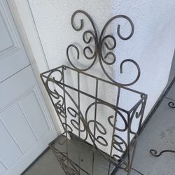 Iron Decorative Wall Magazine Rack